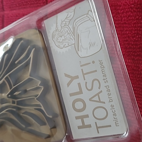 [NWT] Fred HOLY TOAST! Miracle Bread Stamper - Funny Novelty Gift - Picture 11 of 15